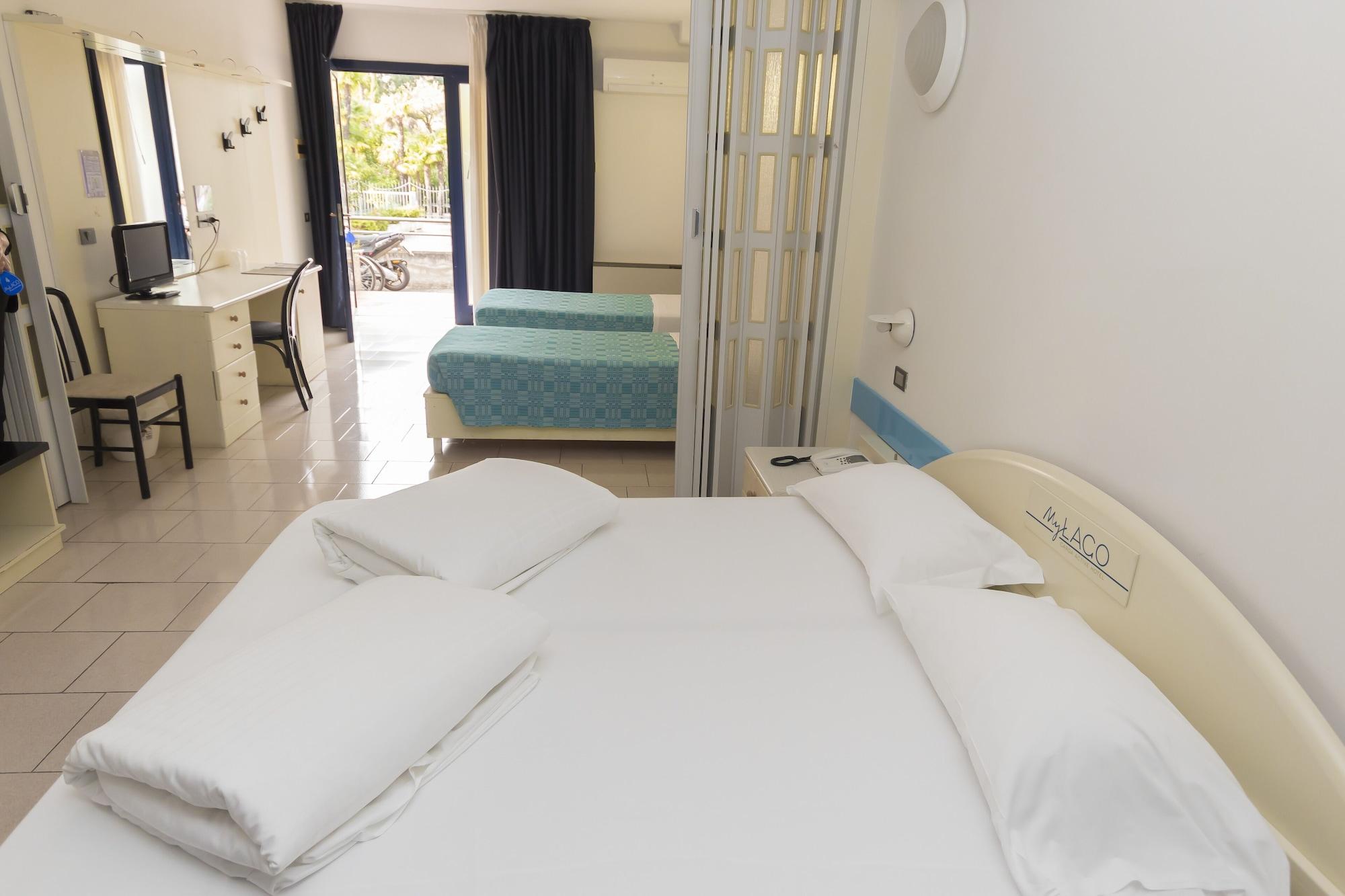 Hi Hotels Riva Del Garda Exterior foto