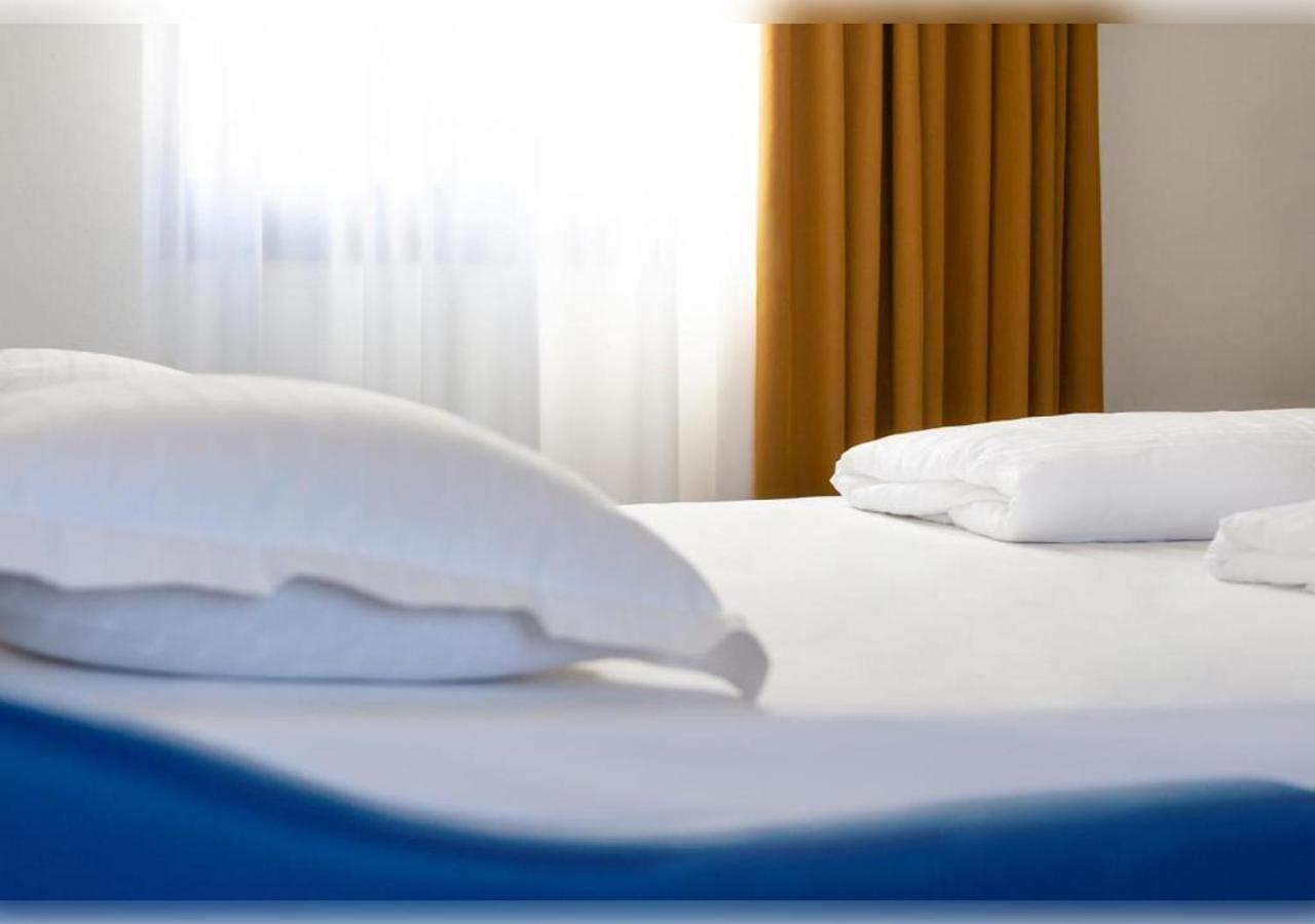 Hi Hotels Riva Del Garda Exterior foto